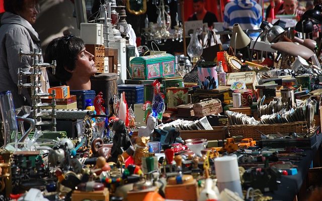 Frühlings- und Flohmarkt